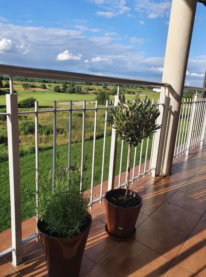 ApartGolf Sobienie Królewskie Sobienie Szlacheckie Exterior foto