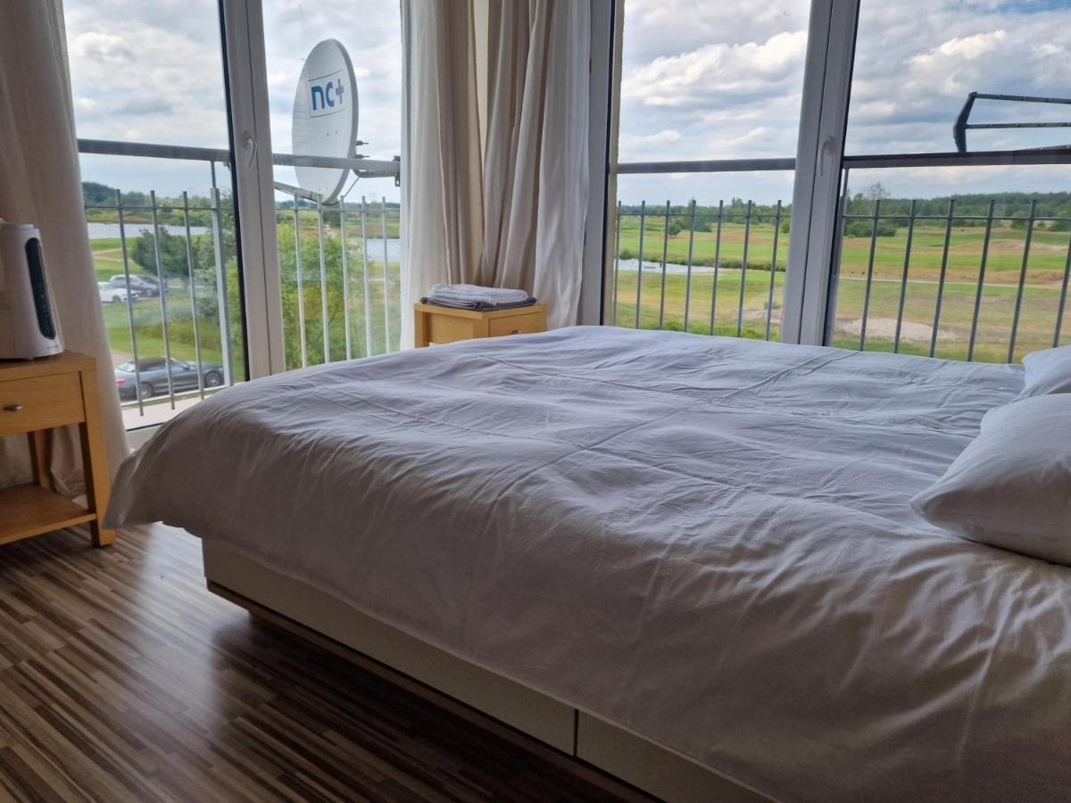 ApartGolf Sobienie Królewskie Sobienie Szlacheckie Exterior foto